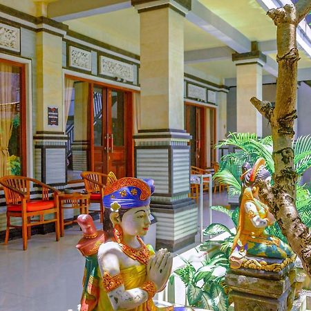 Adi Homestay Canggu Eksteriør billede