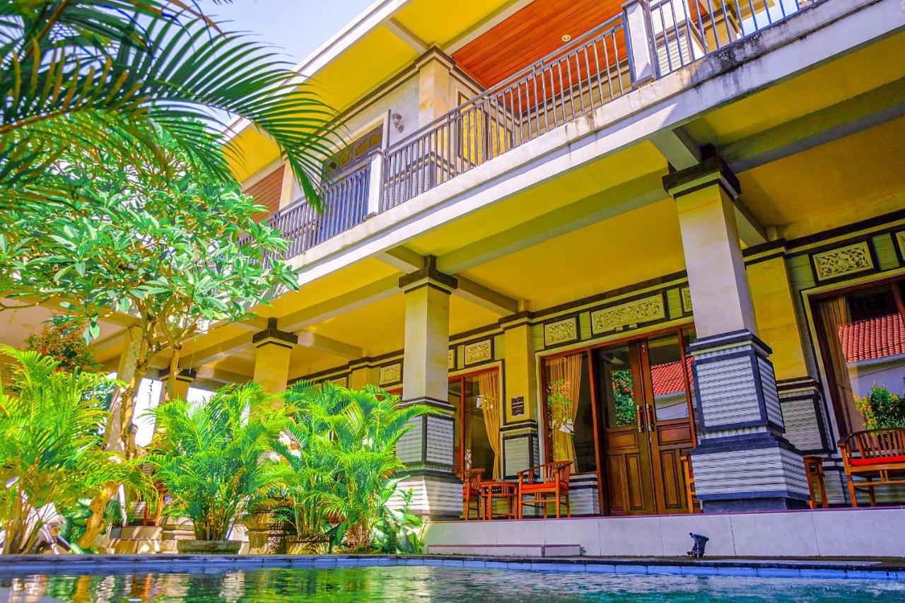 Adi Homestay Canggu Eksteriør billede