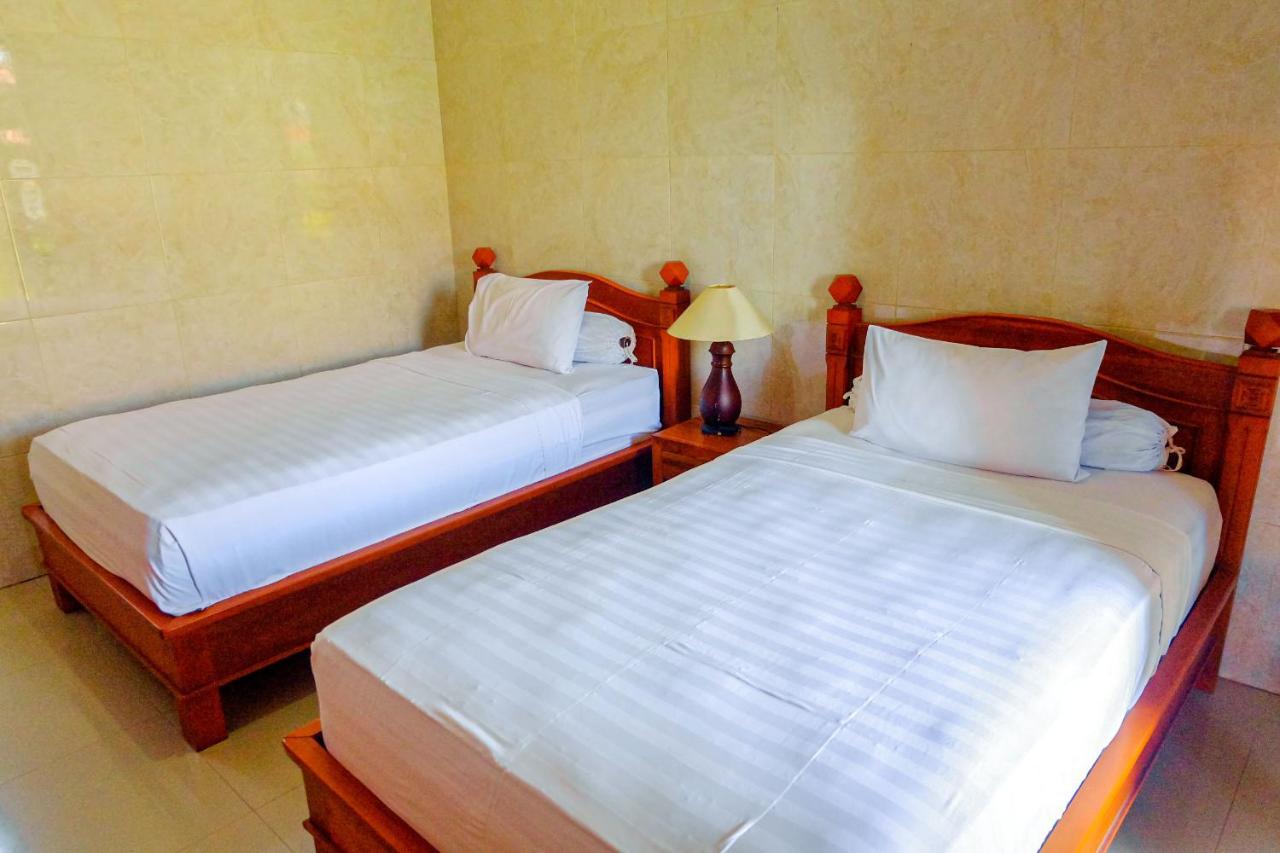 Adi Homestay Canggu Eksteriør billede