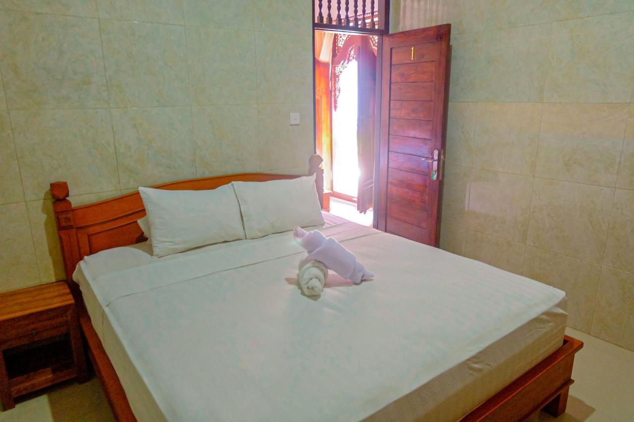 Adi Homestay Canggu Eksteriør billede