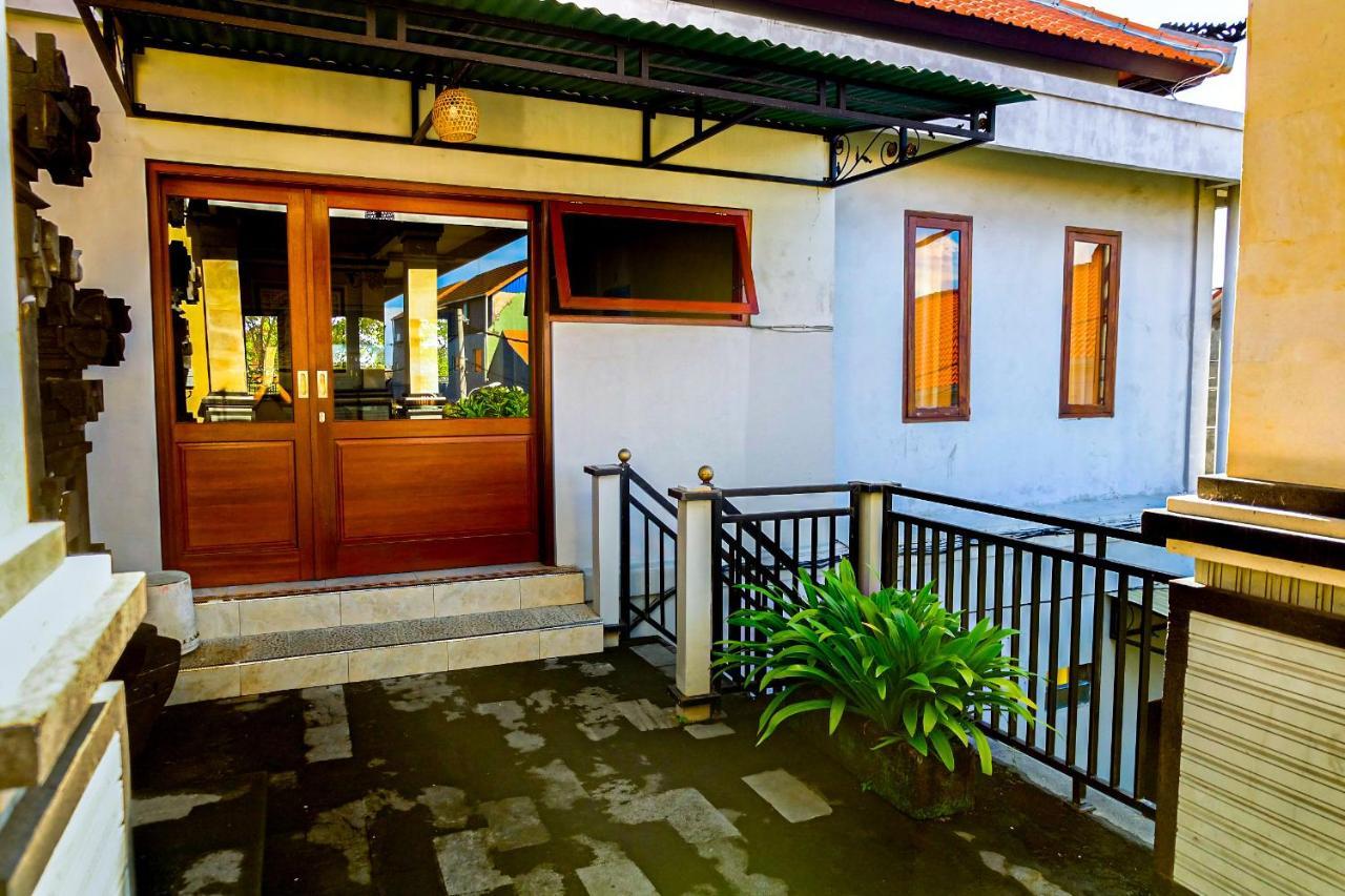 Adi Homestay Canggu Eksteriør billede