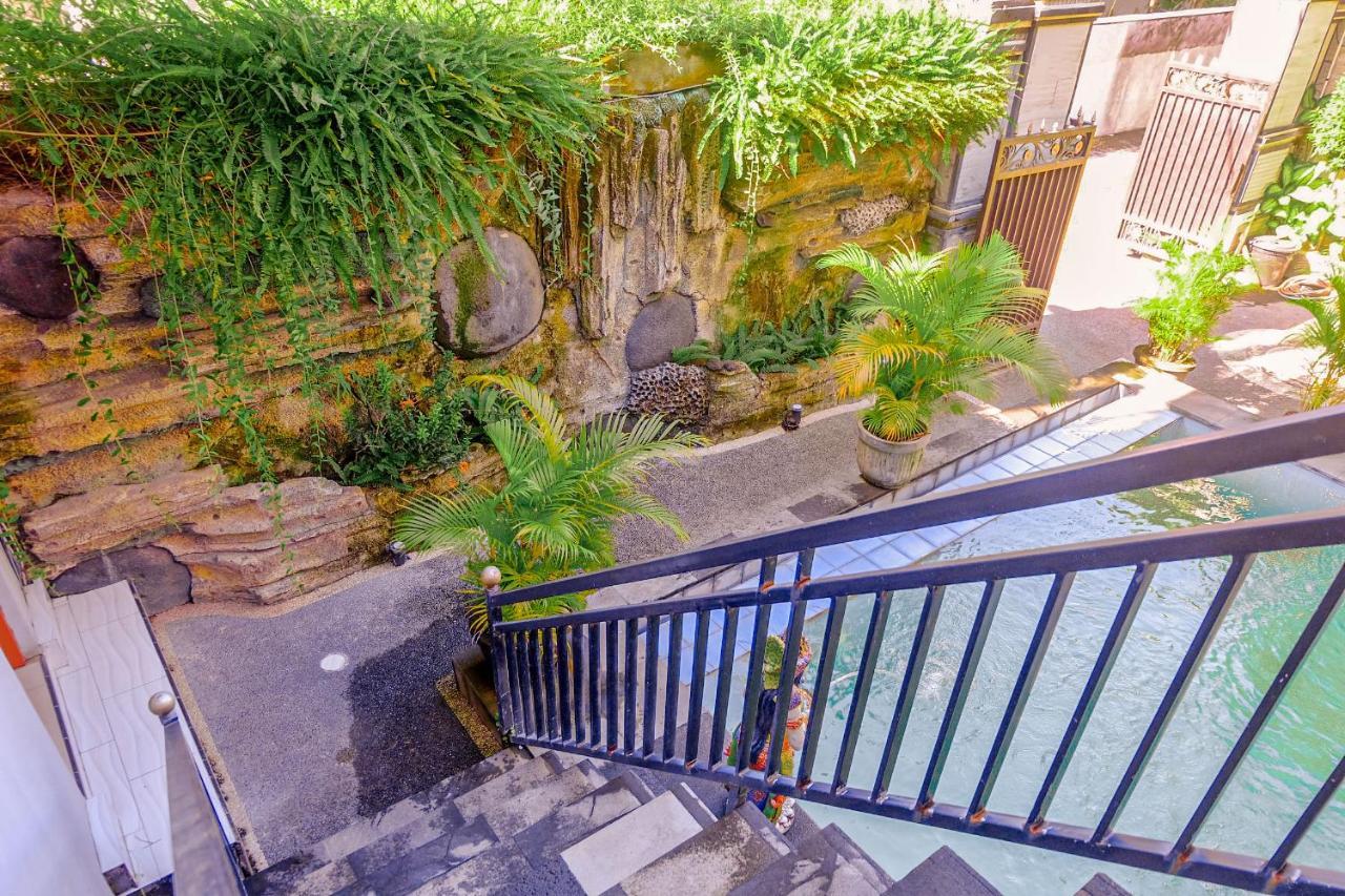 Adi Homestay Canggu Eksteriør billede
