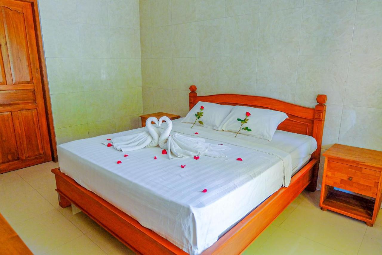 Adi Homestay Canggu Eksteriør billede