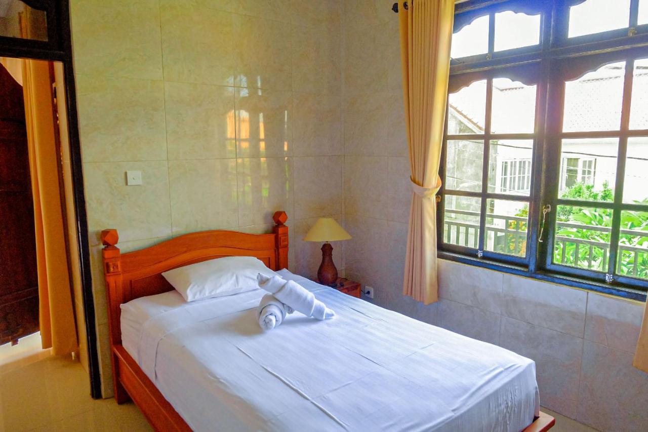 Adi Homestay Canggu Eksteriør billede